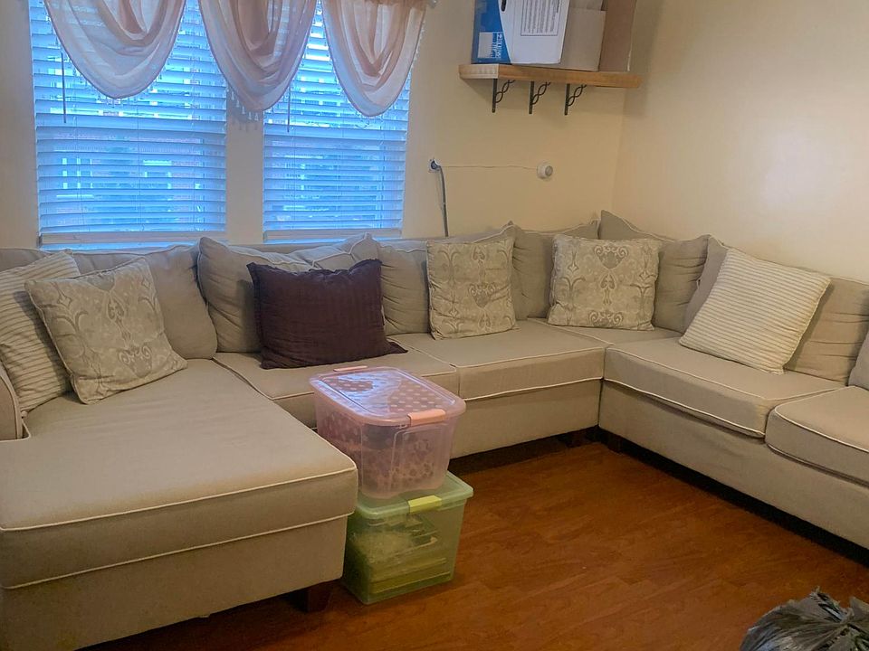 2nd image of 1633 77th St Floor 2