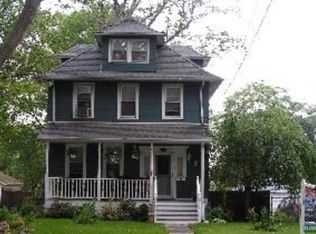 442 River Rd, Bogota, NJ 07603