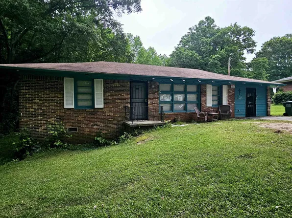1423 S Broad St, Monroe, GA 30655