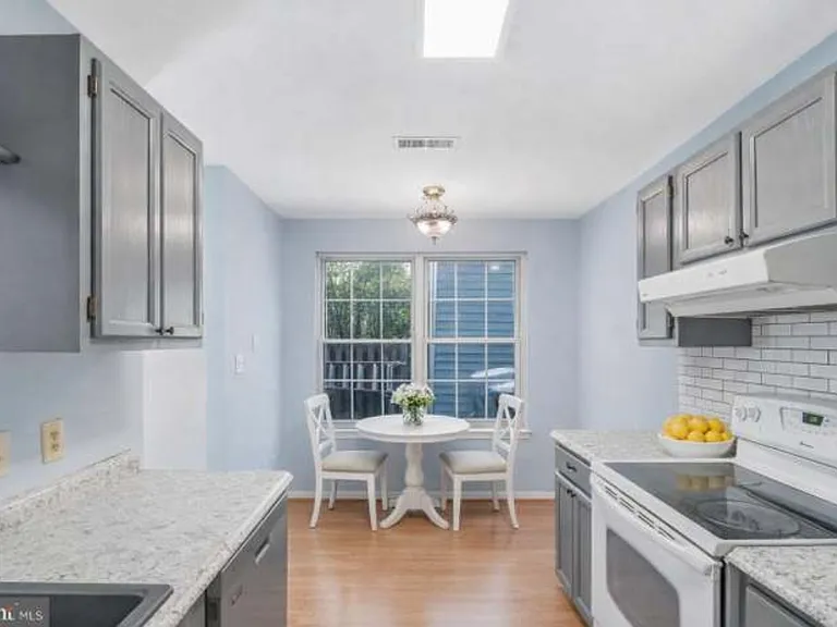 11205 Kensington Pl — Photo 5