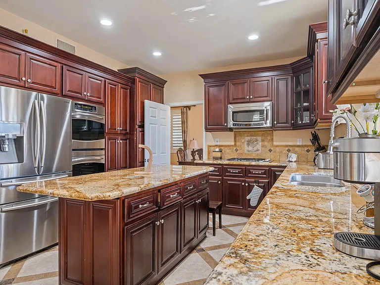 20552 Bergamo Way — Photo 15