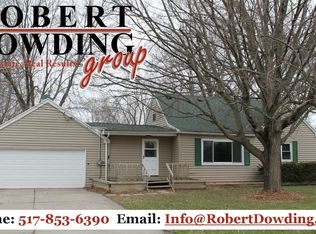 2768 Grovenburg Rd, Lansing, MI 48911