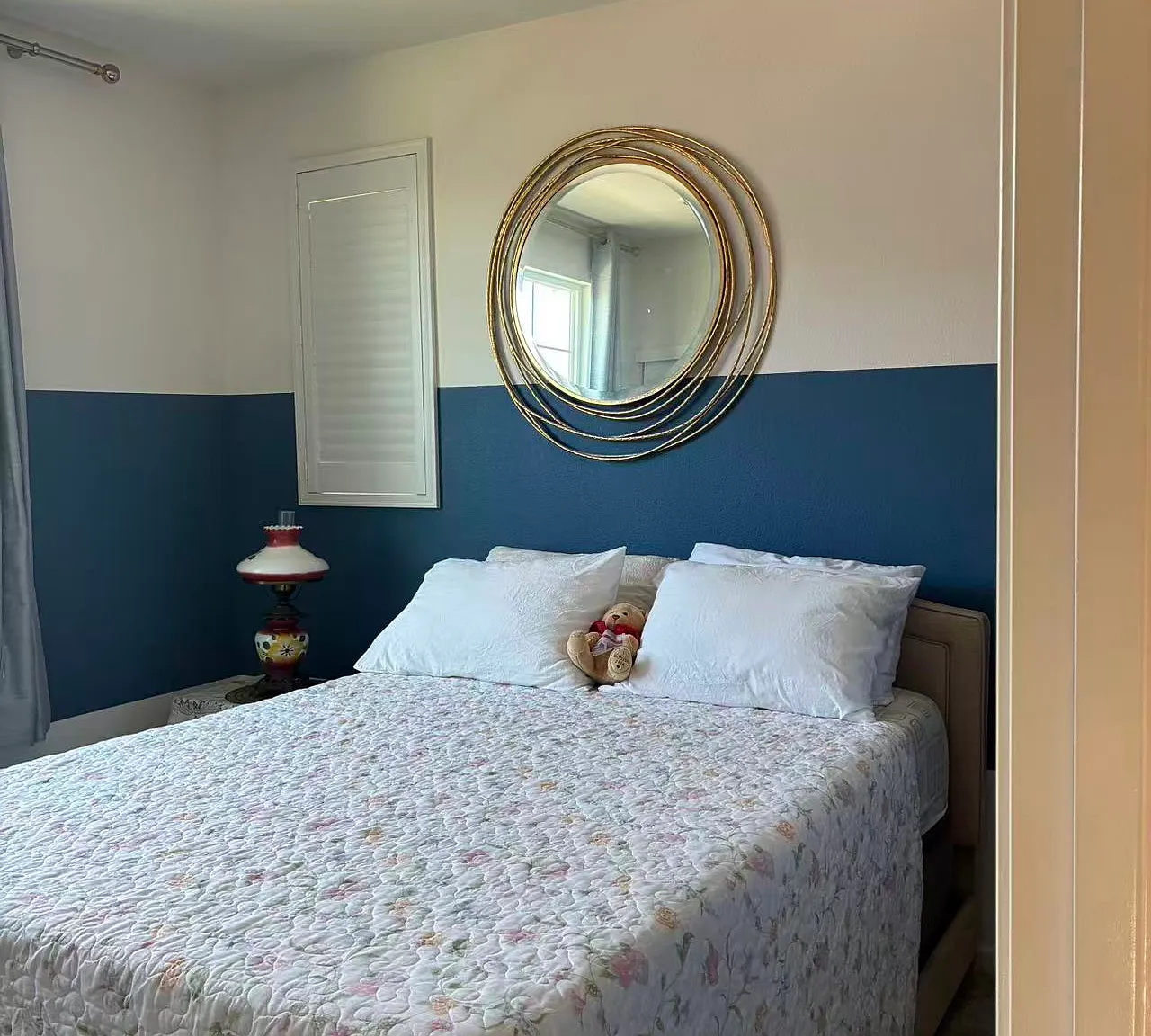 5 bed, 2142 sqft, $1,000 — Photo 1
