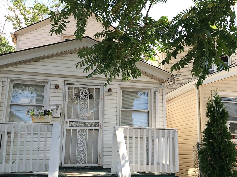 1st image of 11425 208th St