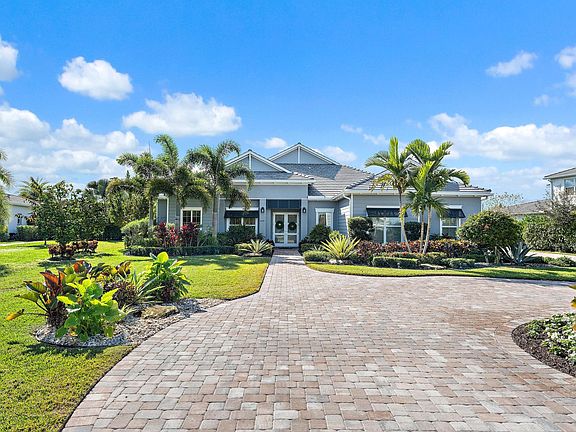 5th image of 20181 SE Bridgewater Drive