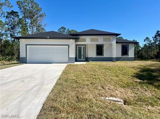 908 Columbus Ave, Lehigh Acres, FL 33972