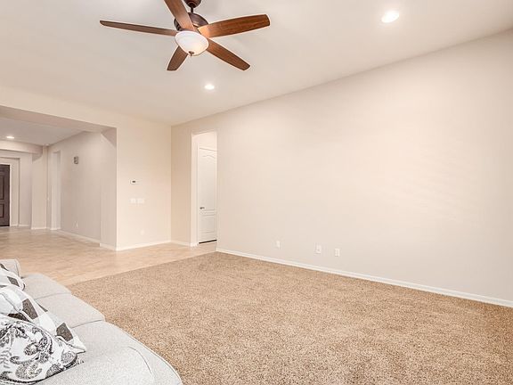 5th image of 15593 W Sierra St