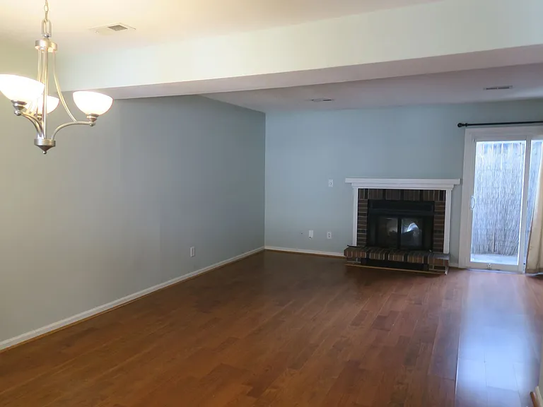 2318 Sandollar Ct — Photo 3