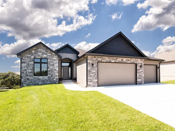 4523 Lamonte Dr, Manhattan, KS 66503