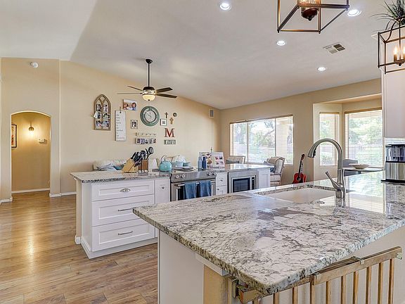 2nd image of 5363 W Dublin Ct