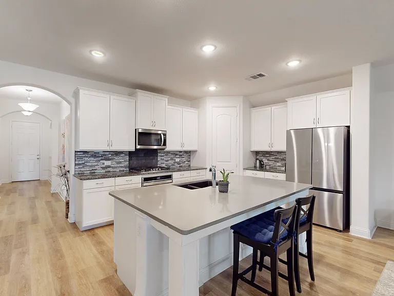 6112 Whale Rock Ct — Photo 9