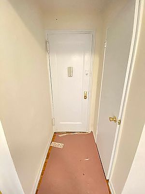 4th image of 139-79 85th Dr #2