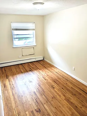 Rented by Amorelli Realty | media 29