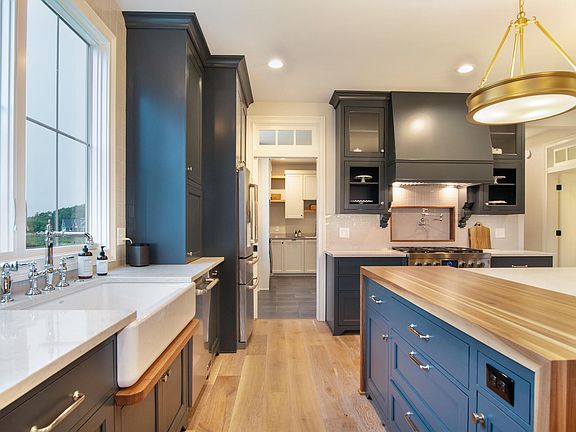 5th image of 558 Stonebridge Ct.