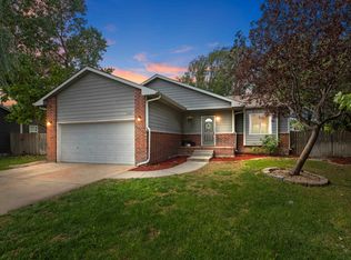1747 N Riverbirch Ct, Andover, KS 67002