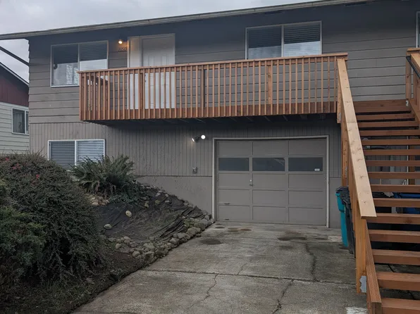 10515 NE 8th St, Vancouver, WA 98664