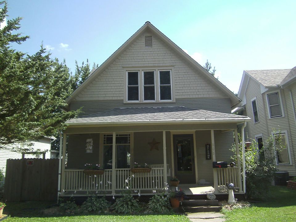 1st image of 608 Woodlawn Ave