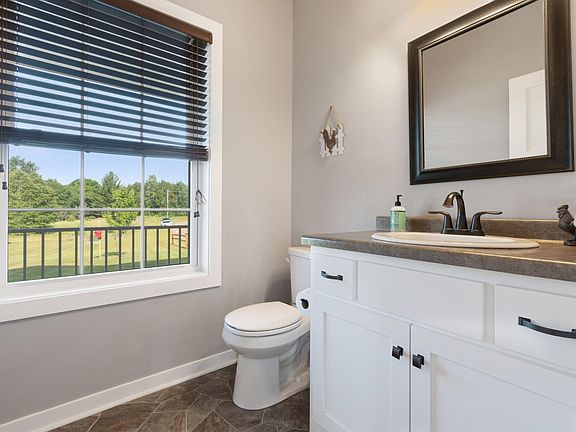 5th image of 28803 Dahlia Dr NW