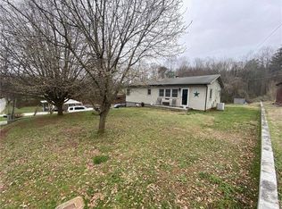 119 SE Plymouth Rd, Lenoir, NC 28645