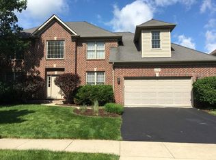 670 Cole Dr, South Elgin, IL 60177