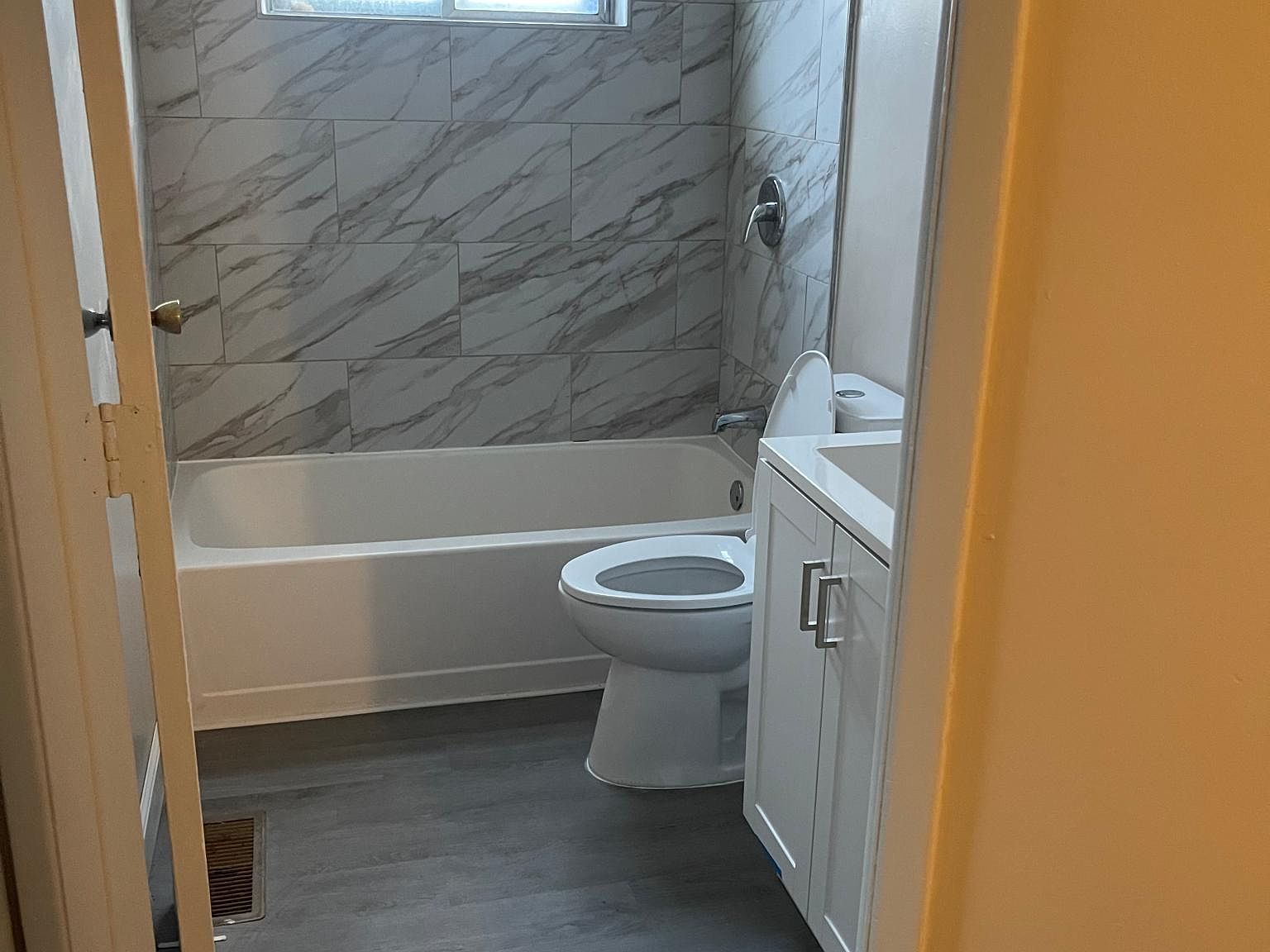 2360 Weyburn Rd, Columbus, OH 43232 Zillow