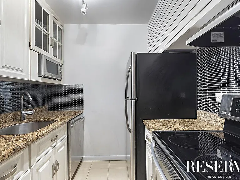 244 Madison Ave #12J — Photo 4