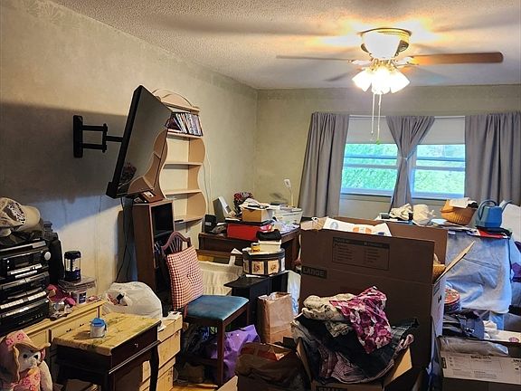 4th image of 133 Woodlawn Rd