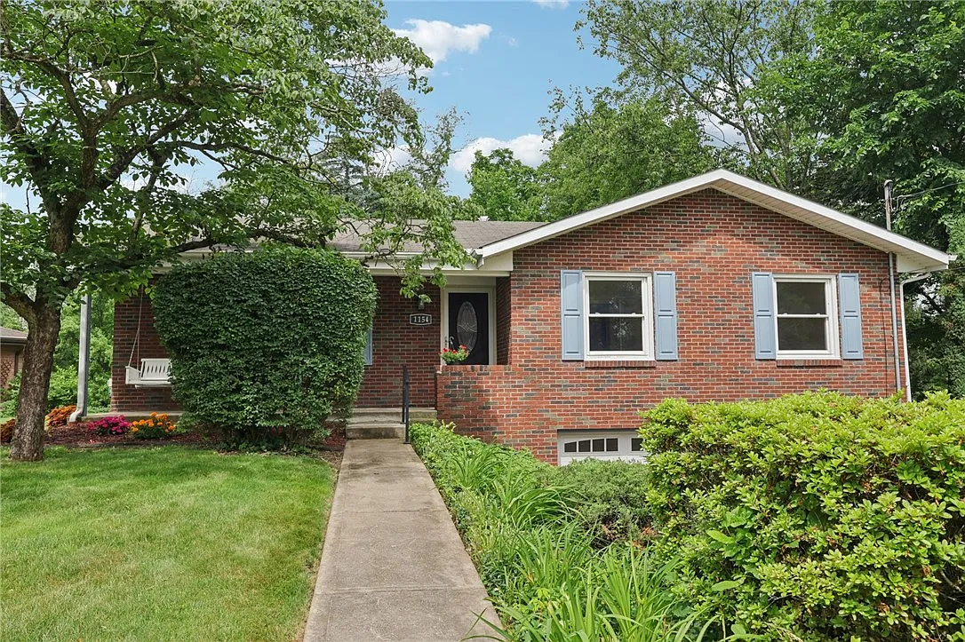 1154 Bucknell Dr photo 1