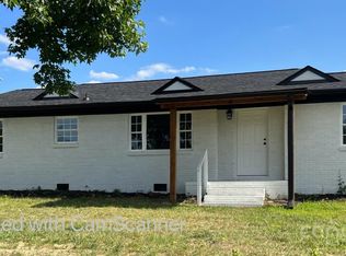 313 W Landsford Rd, Pageland, SC 29728