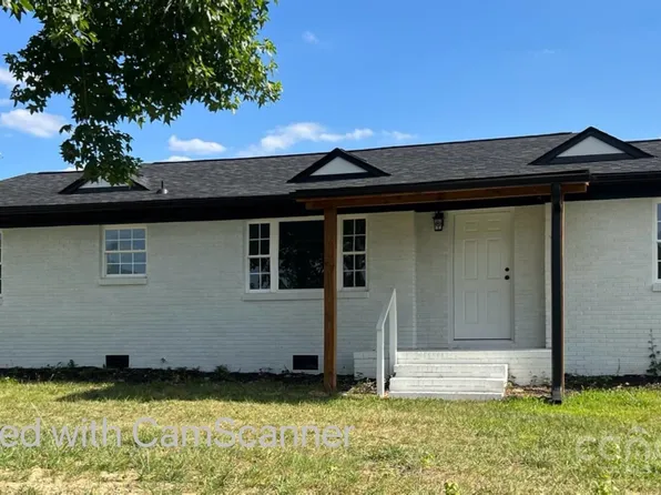 313 W Landsford Rd, Pageland, SC 29728