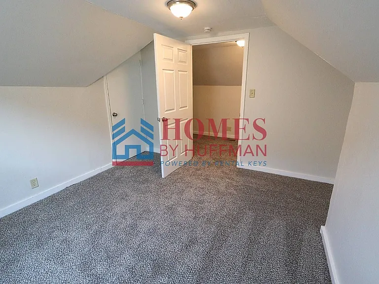 1025 N 2nd Ave — Photo 14