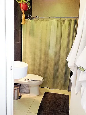 Rented by Sunshine Management Group, LLC | media 10