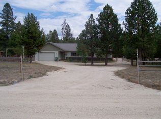 24 E Prospectors Dr, Cascade, ID 83611
