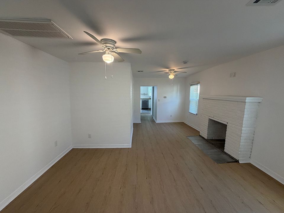 1st image of 1007 16th Ave