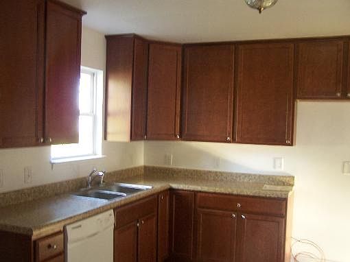 3rd image of 531 Hidden Valley Dr