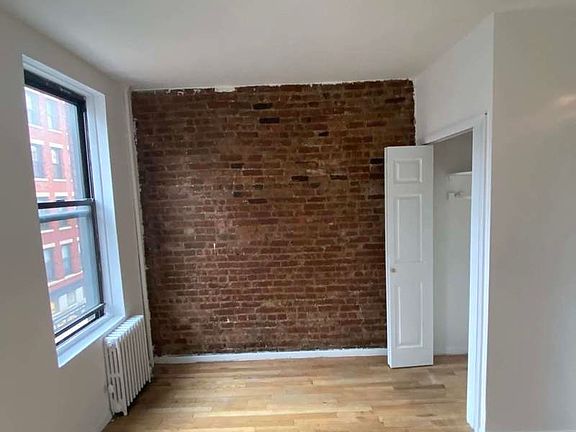 3rd image of 107 Thompson St #3BW