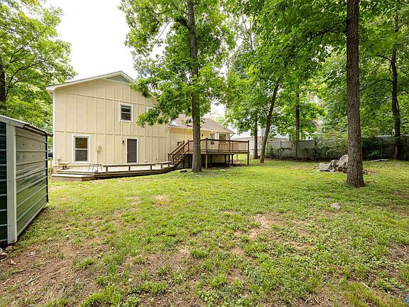 3rd image of 1013 Shiloh St SE