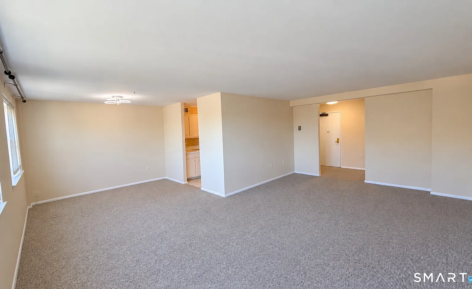 893 Farmington Ave — Photo 3
