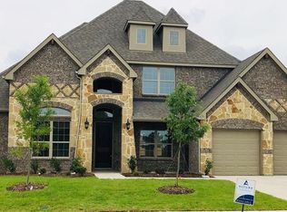 470 Hillstone Dr, Midlothian, TX 76065