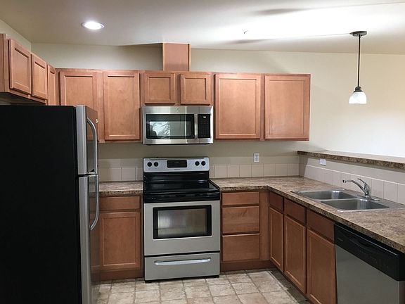 2nd image of 1235 SW 27th St