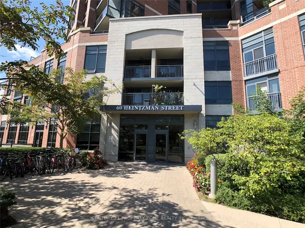 60 Heintzman St #215, Toronto, ON M6P 5A1
