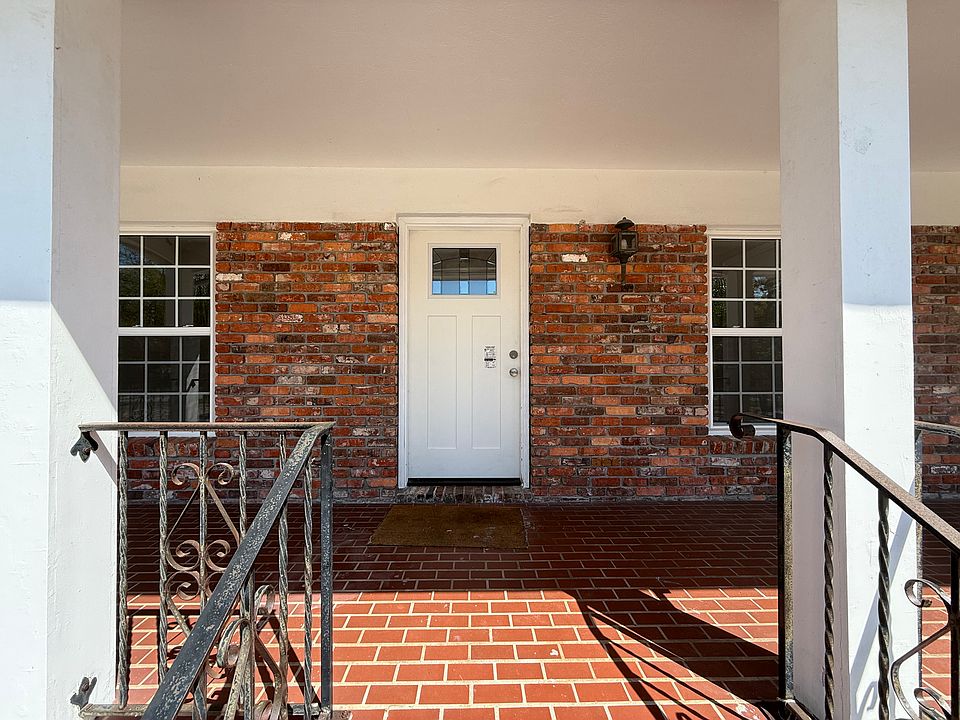 1st image of 8037 Elbow Ln N