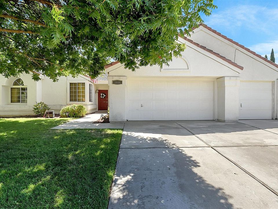 1st image of 1556 Grouse Way