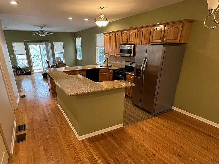 1934 N Saint Louis Ave — Photo 21