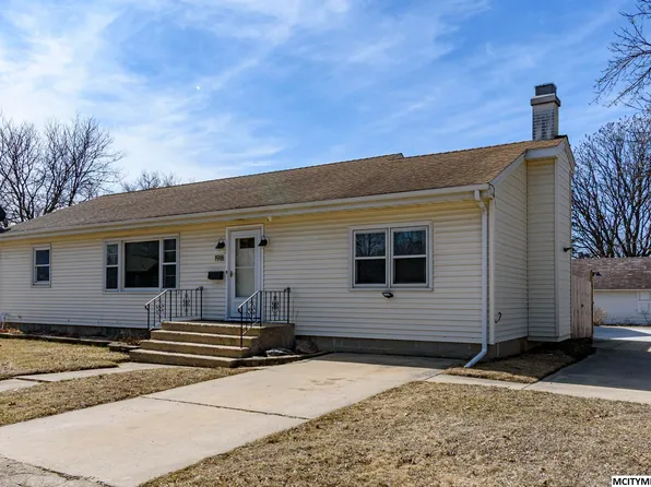 1918 S Pennsylvania Ave, Mason City, IA 50401