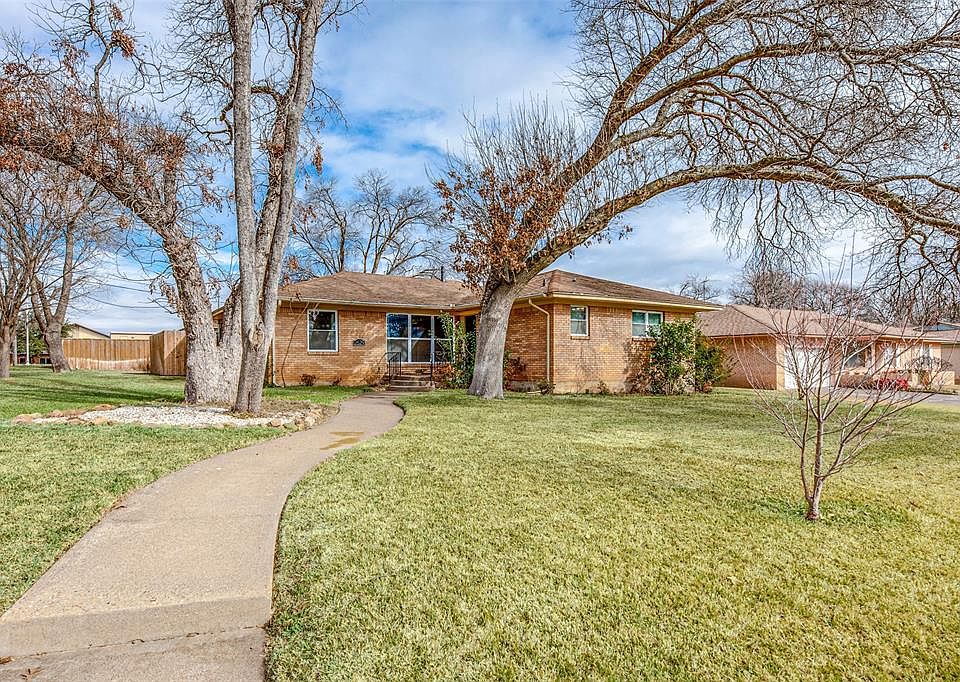 1st image of 2629 Whitewood Dr