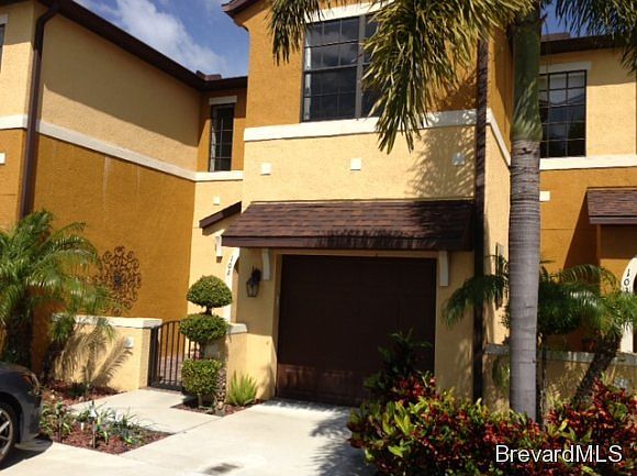 1st image of 1310 Lara Cir Unit 102