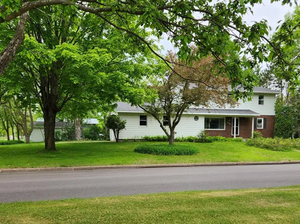 836 N Wisconsin Ave, Rice Lake, WI 54868