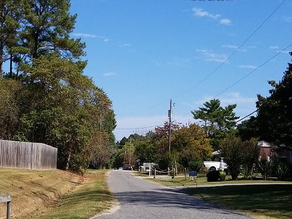 5th image of 7202 Margaret Dr