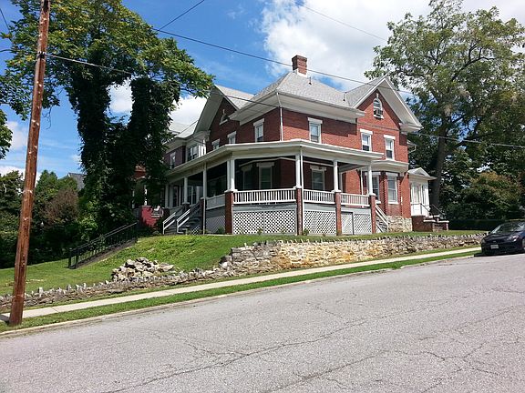 Front of building, Entry